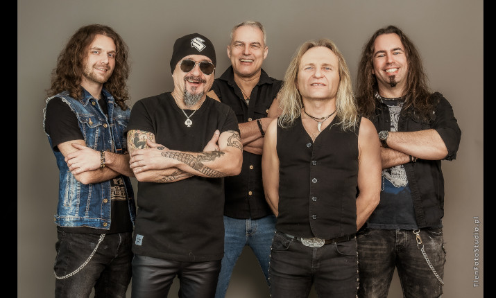 Tribute to AC/DC – 4 Szmery