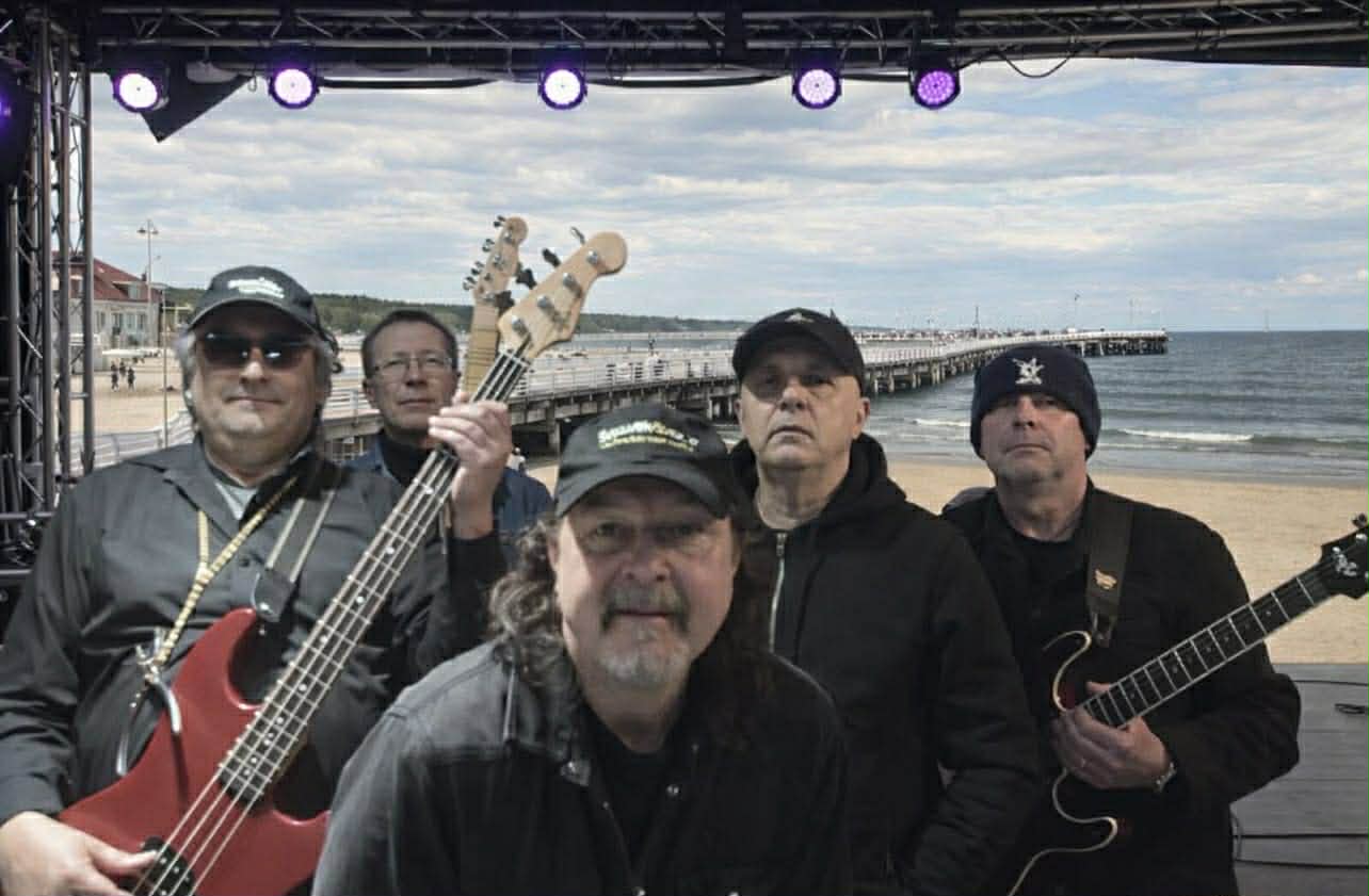 Molo – (Piosenki Czerwonych Gitar)