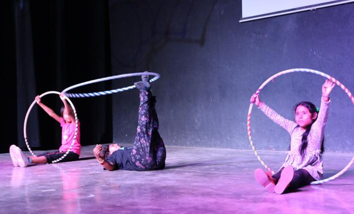 Arena y Esteras - występ cyrku z Peru - zdjęcie