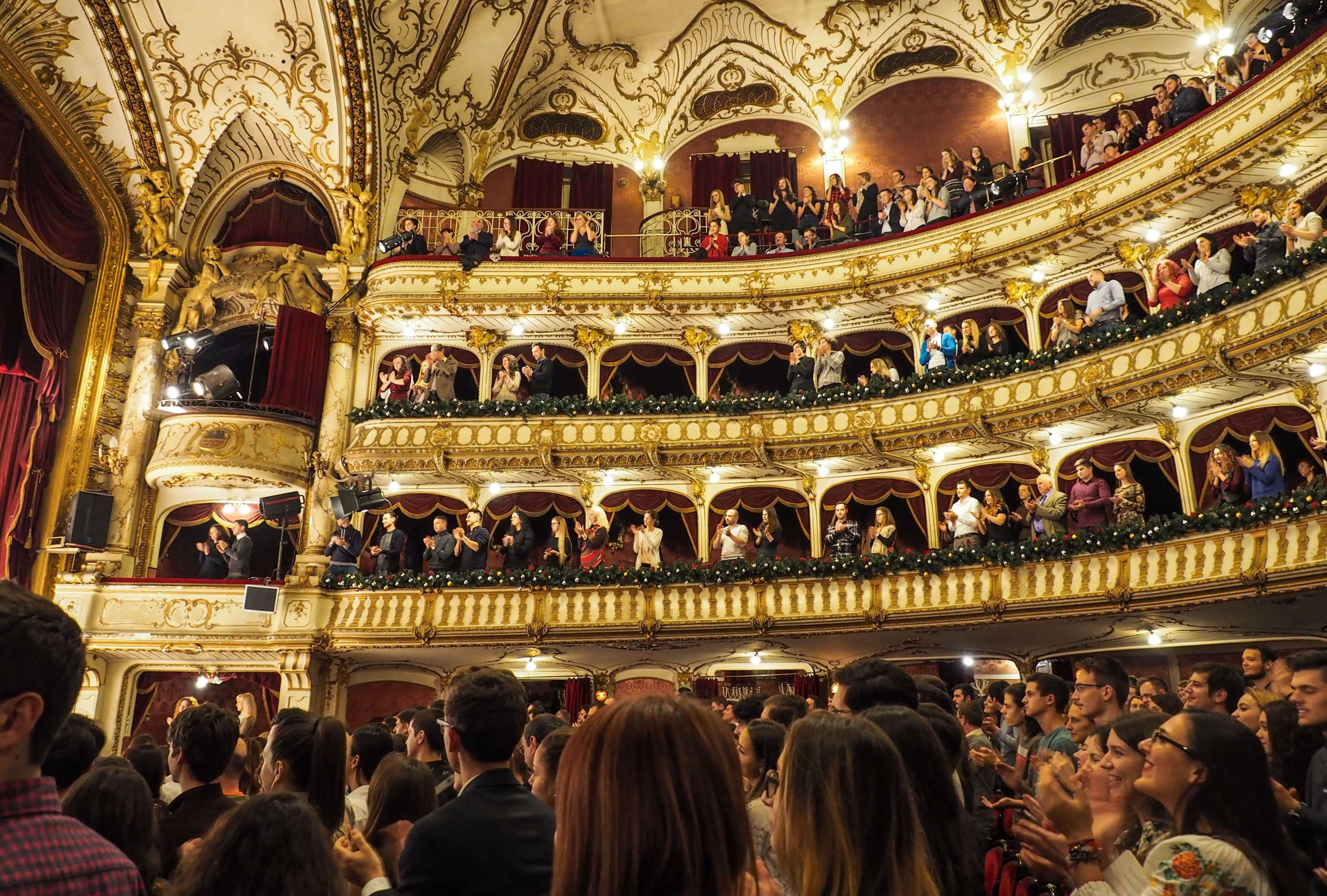 Teatry i filharmonie